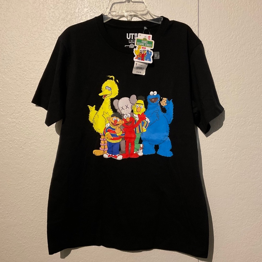 Uniqlo x Kaws Shirt